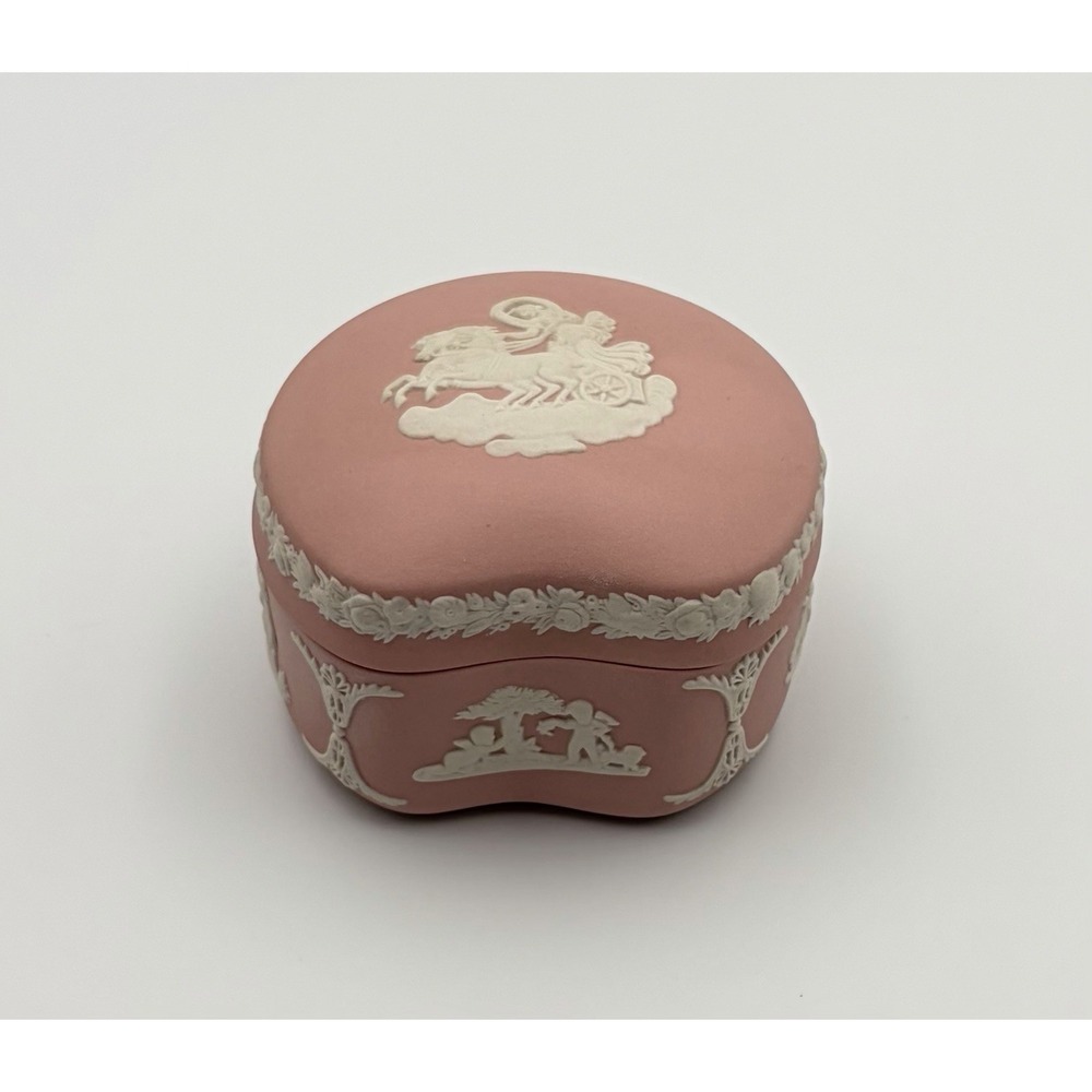 Wedgwood Pink Jasperware Kidney Heart Shaped Trinket Box Aurora Chariot Dawn